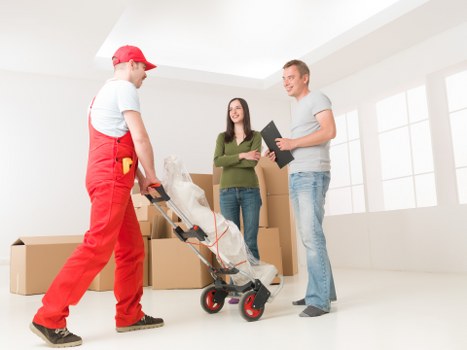 Local Hackney moving truck service for home and business relocations